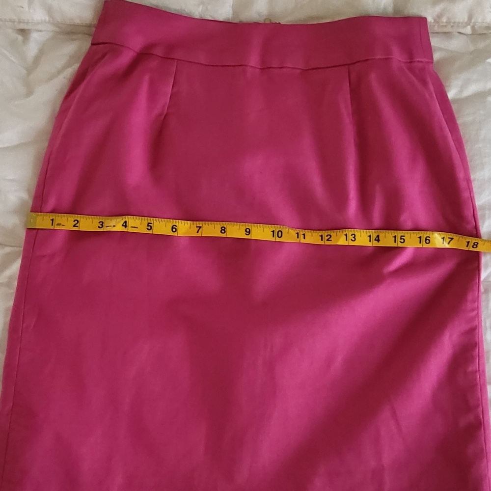 Banana Republic petite pink pencil skirt. Size 4 Nwt - Picture 8 of 10